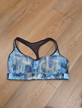 lululemon athletica Blue Abstract Print Racerback Sports Bra - size 8/10